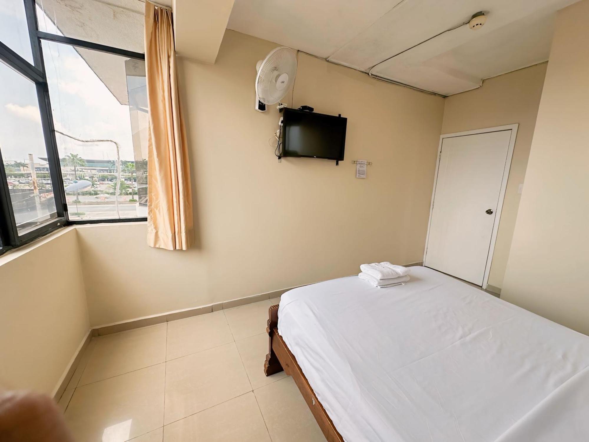 瓜亚基尔 波萨达德尔索尔旅舍酒店 外观 照片